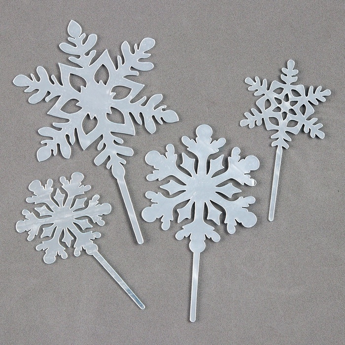 Новый год! Набор топперов &laquo;Снежинки&raquo;, 4 шт., цвет серебро
