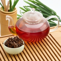 Китайский чёрный чай "Цзинь Цзюнь Мэй. Золотые брови", 100 г