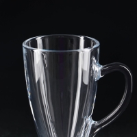 Кружка &laquo;Яркость&raquo;, стеклянная, 250 мл, цветное дно