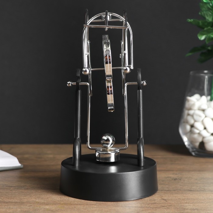 Маятник настольный антистресс «Сфера: кольца», 10.5×15.5×20 см Маятник настольный антистресс «Сфера: кольца», 10.5×15.5×20 см