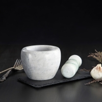 Ступка с пестиком из камня Доляна &laquo;Мрамор&raquo;, 10&times;8 см, цвет белый