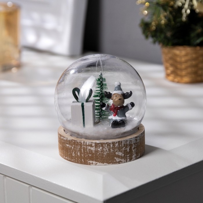 Светодиодная фигура &laquo;Шар с оленёнком&raquo; 8 &times; 8.5 &times; 8 см, дерево, пластик, батарейки AG13х3 (в комплекте), свечение тёплое белое