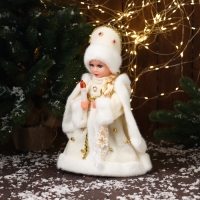 Снегурочка "В шубке с бусинками и в кокошнике" двигается, с подсветкой, 30х18 см, золото Снегурочка "В шубке с бусинками и в кокошнике" двигается, с подсветкой, 30х18 см, золото