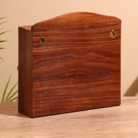 Ключница "Капитан" 18х9х31 см, дерево шишам Ключница "Капитан" 18х9х31 см, дерево шишам