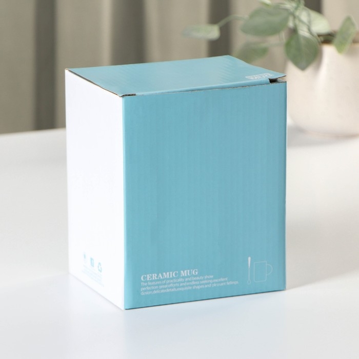 Кружка керамическая с пластиковой крышкой &laquo;Панда&raquo;, 400 мл, цвет белый и чёрный