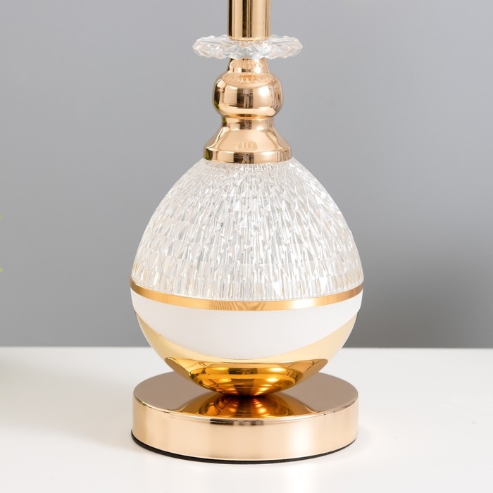 Настольная лампа "Гаура" Е27 40Вт бело-золотой 25х25х45,5 см RISALUX