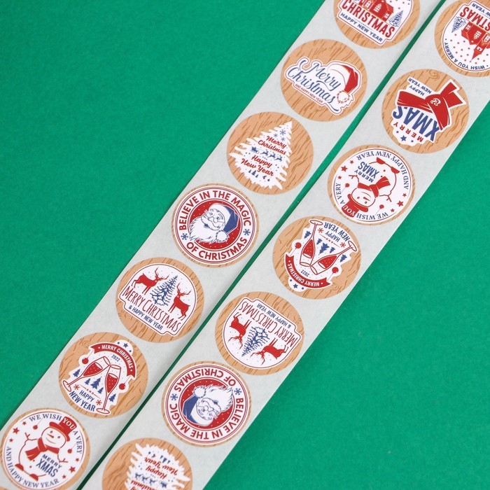 Новый год. Наклейки новогодние в рулоне "Деревяный стиль", 500 шт, 2,5 х 2,5 см.