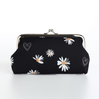 Косметичка на фермуаре, цвет чёрный Косметичка на фермуаре, цвет чёрный