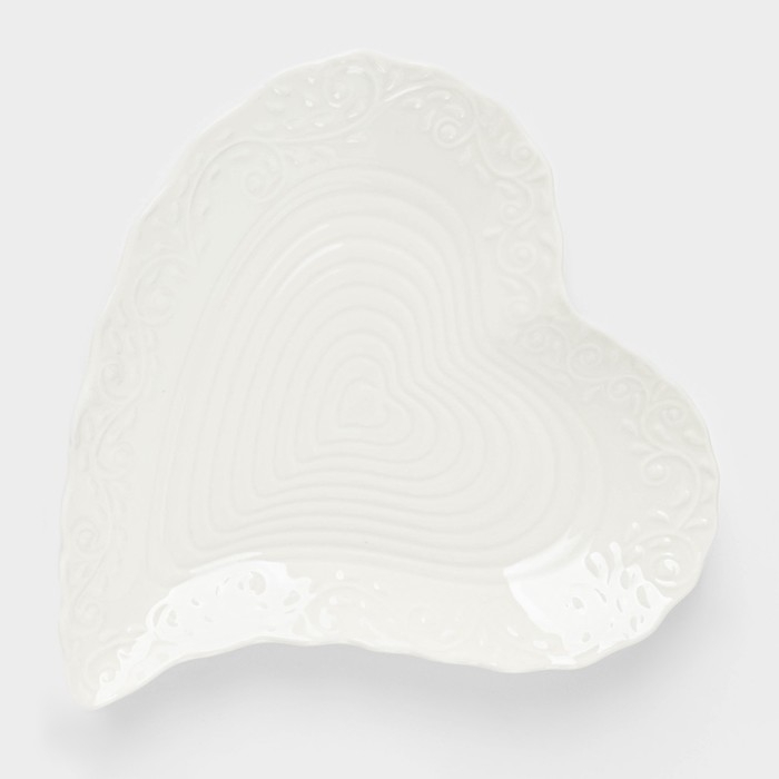 Блюдо керамическое сервировочное &laquo;Сердце&raquo;, 17&times;16&times;2 см