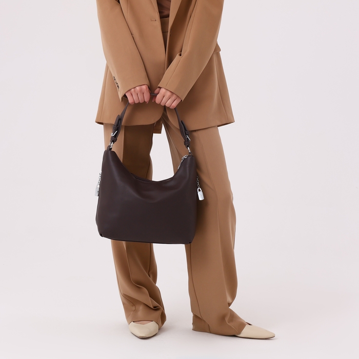 Сумка-мешок на молнии, цвет коричневый Сумка-мешок на молнии, цвет коричневый