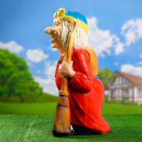 Садовая фигура "Бабка-Ежка стоя" 33х35х65см МИКС Садовая фигура "Бабка-Ежка стоя" 33х35х65см МИКС