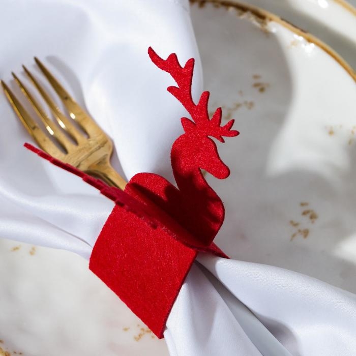 Новый год. Набор декоративных колец для салфеток &laquo;Новогодний олень&raquo; 4 шт, d=5 см, 100% п/э, фетр