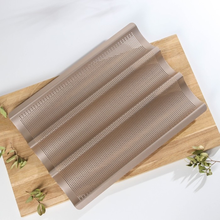 Форма для выпечки багетов Gold перфорированная, 38,5&times;28,5&times;3,5 см, антипригарное покрытие, цвет золотой