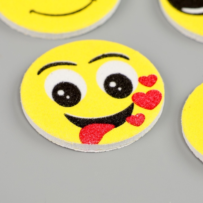 Набор фигурок из EVA на клеевой основе Набор фигурок из EVA на клеевой основе "Смайлы", 8 шт МИКС