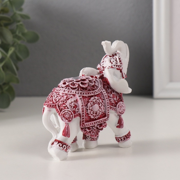 Сувенир полистоун "Белый слон. Бордовая попона с цветком и стразой" 9х4,8х9,5 см