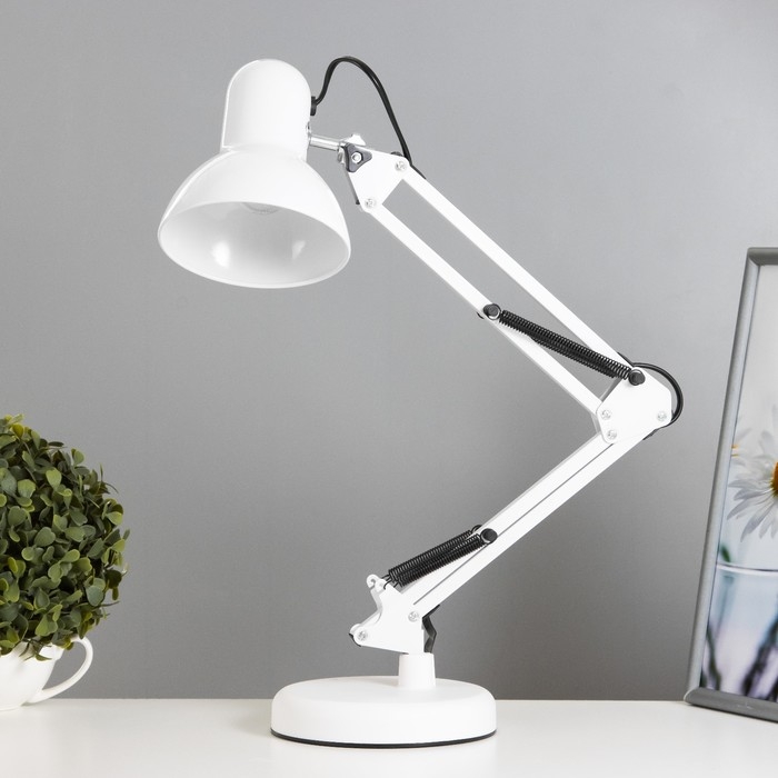 Настольная лампа Настольная лампа "Уникум" Е27 15Вт белый 14,5х15х57 см