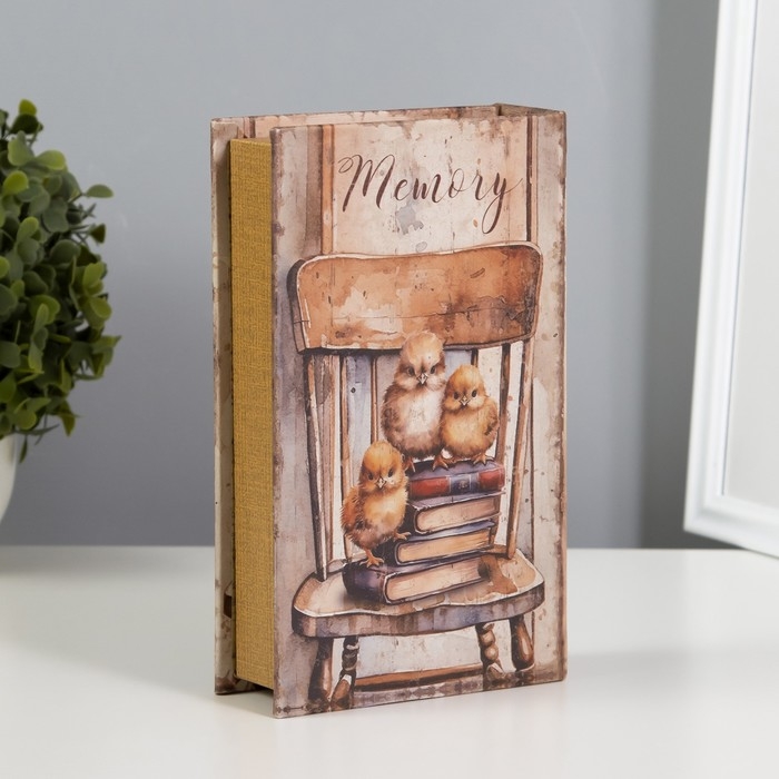 Сейф-книга дерево, кожзам "Стул с цыплятами на книгах" 21х13х5 см