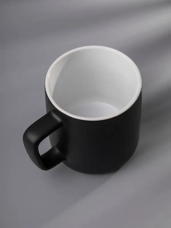 Кружка Ingver, черная Кружка Ingver, черная