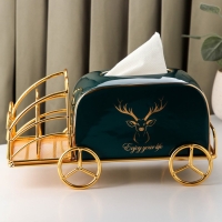 Салфетница керамическая на подставке &laquo;Золотой олень&raquo;, 30&times;13&times;14 см, цвет изумрудный