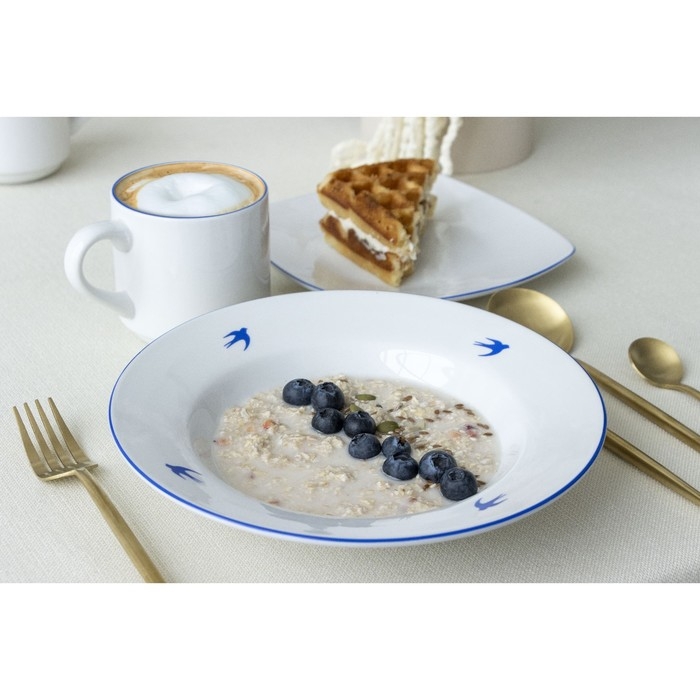 Тарелка плоская керамическая «Ласточка», 18 х 18 см, цвет белый Тарелка плоская керамическая «Ласточка», 18 х 18 см, цвет белый