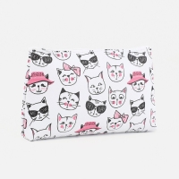 Косметичка на молнии, цвет белый/разноцветный Косметичка на молнии, цвет белый/разноцветный