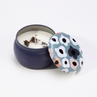 Свеча ароматическая из соевого воска с сухоцветом "Французская лаванда" 4,5х6 см, 80 г Свеча ароматическая из соевого воска с сухоцветом "Французская лаванда" 4,5х6 см, 80 г