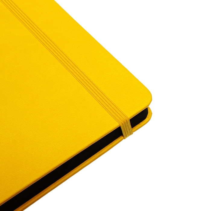 Ежедневник недатированный A5, 140л, клетка, кожзам, на резинке, черный срез, Желтый Ежедневник недатированный A5, 140л, клетка, кожзам, на резинке, черный срез, Желтый