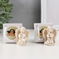 Сувенир полистоун "Ангелочек сидит на цветах" МИКС 3х4х4,5 см