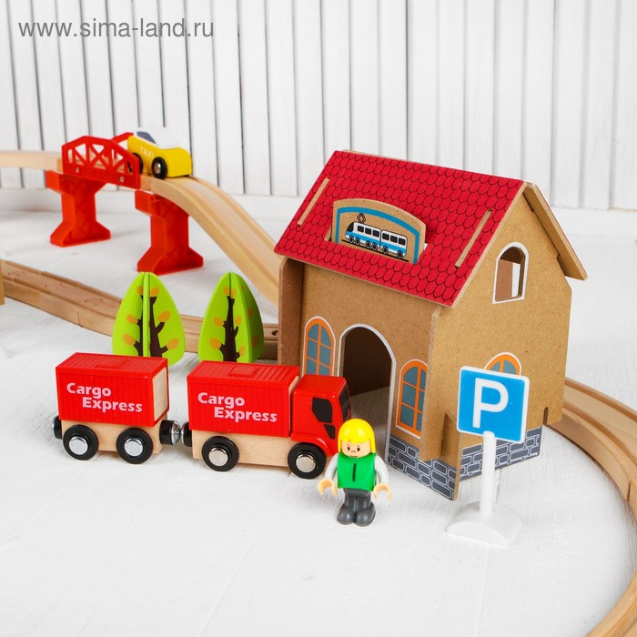 Железная дорога, с вертолётной площадкой