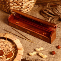 Подставка под благовония "Слоники" дерево 30,5х4х4,5 см Подставка под благовония "Слоники" дерево 30,5х4х4,5 см