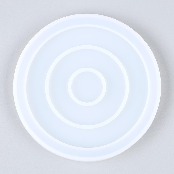 Форма силиконовая универсальная «Круг», размер изделия 11,2 × 11,2 × 0,9 см Форма силиконовая универсальная «Круг», размер изделия 11,2 × 11,2 × 0,9 см