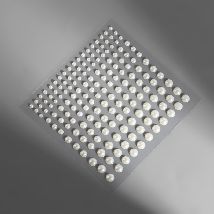Жемчуг самоклеящийся, d = 3/4/5/6 мм, 165 шт на листе на листе, цвет белый Жемчуг самоклеящийся, d = 3/4/5/6 мм, 165 шт на листе на листе, цвет белый