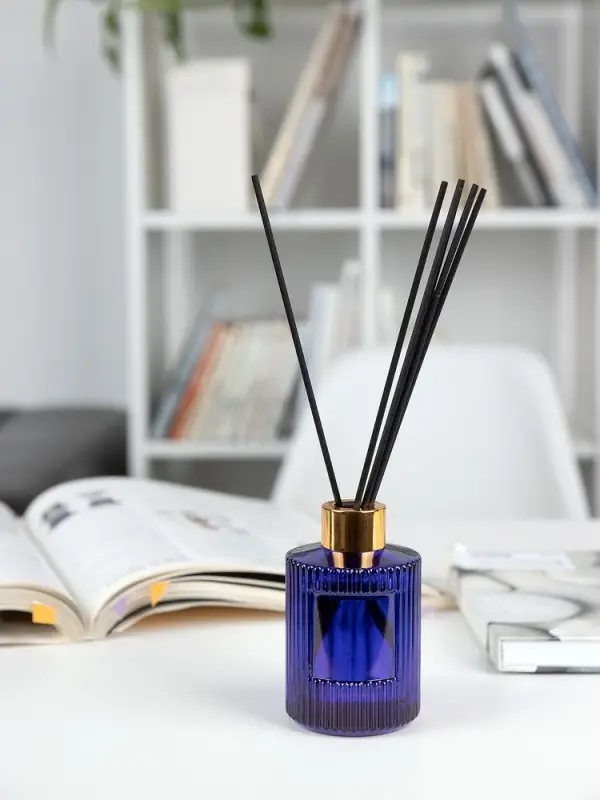 Диффузор ароматический Fragnola, пряная древесина и кардамон, темно-синий