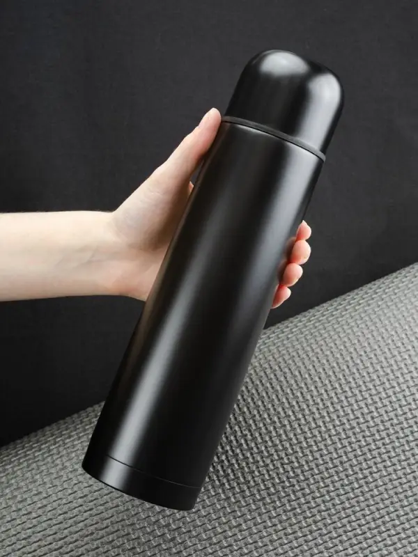 Термос Hiker 750, черный Термос Hiker 750, черный