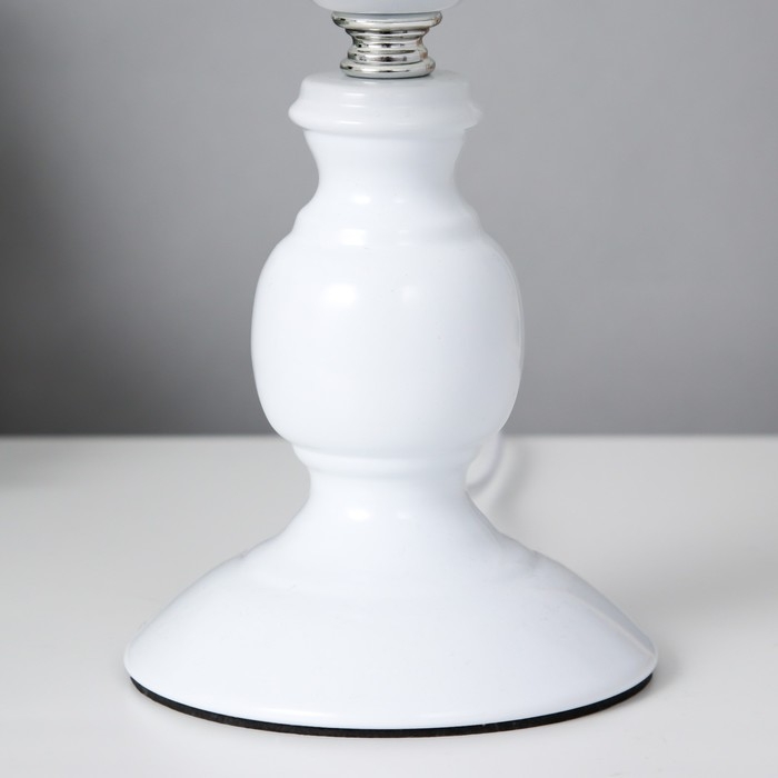 Настольная лампа "Класси" E27 15х15х32 см RISALUX