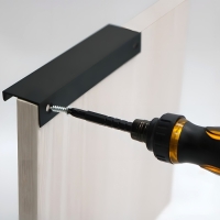 Ручка CAPPIO RT001BL, L=300 мм, м/о 256 мм, цвет черный Ручка CAPPIO RT001BL, L=300 мм, м/о 256 мм, цвет черный