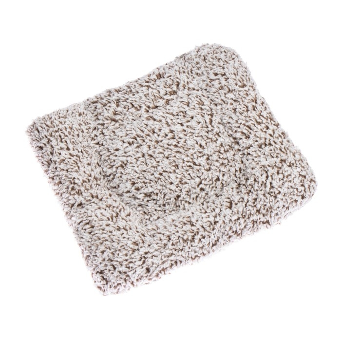 Игрушка на панель авто, кошечка на подушке, белый окрас Игрушка на панель авто, кошечка на подушке, белый окрас