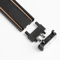 Коннектор ультратонкий для шинопровода (потолок-стена) черный 2,6х2,6х2,6 см Коннектор ультратонкий для шинопровода (потолок-стена) черный 2,6х2,6х2,6 см