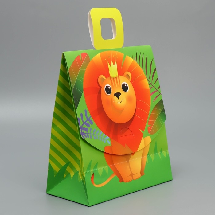 Пакет подарочный с формовым клапаном, упаковка, &laquo;Львенок&raquo;, 23 х 27 х 11.5 см