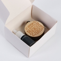 Подарочный набор &laquo;Новый год:  Крутой мужик&raquo;, подвеска автомобильная с пропиткой и ароматизатор, 10 мл