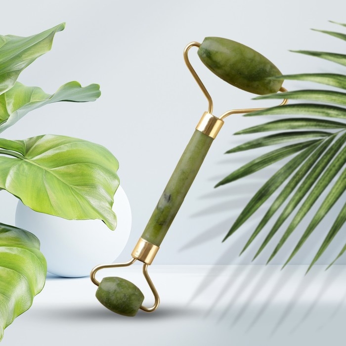 Массажёр гуаша для лица и зоны декольте «8 марта» кальцит, серпентин Массажёр гуаша для лица и зоны декольте «8 марта» кальцит, серпентин