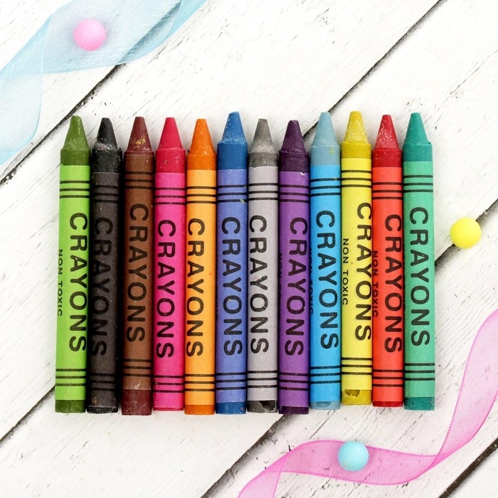 Набор из 12 восковых карандашей, высота 1 шт. = 8 см, d = 0,8 см Набор из 12 восковых карандашей, высота 1 шт. = 8 см, d = 0,8 см