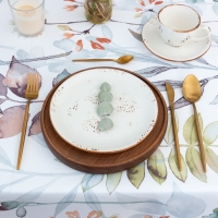 Скатерть Доляна «Акварельные листья» 145х110 см, 100% п/э Скатерть Доляна «Акварельные листья» 145х110 см, 100% п/э