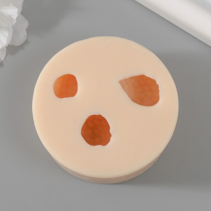 Молд силиконовый Молд силиконовый "Клубника" 3х2 см; 3х1,7 см; 2,5х1,5 см МИКС