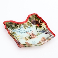 Тарелка в форме подарка новогодняя Дорого внимание &laquo;Все сбудется&raquo;, 15 х 17,3 см, стекло