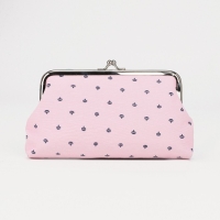 Косметичка на фермуаре, цвет розовый Косметичка на фермуаре, цвет розовый