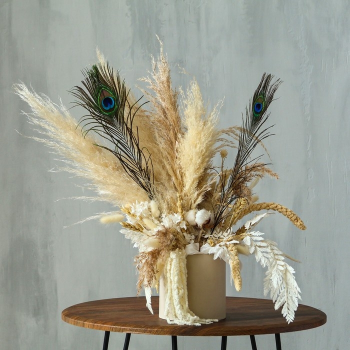 Перо павлина для декора, набор 2 шт., размер 1 шт. &mdash; от 40 до 50 см