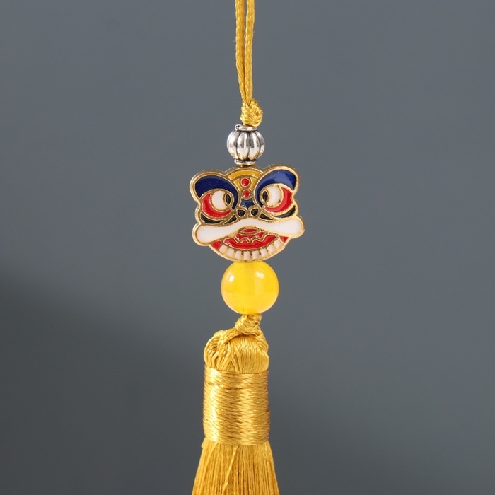 Подвеска текстиль, металл Подвеска текстиль, металл "Китайский лев" золотая 1х1,2х10 см