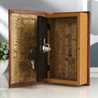 Сейф дерево книга "Война и мир" 21х13х5 см Сейф дерево книга "Война и мир" 21х13х5 см