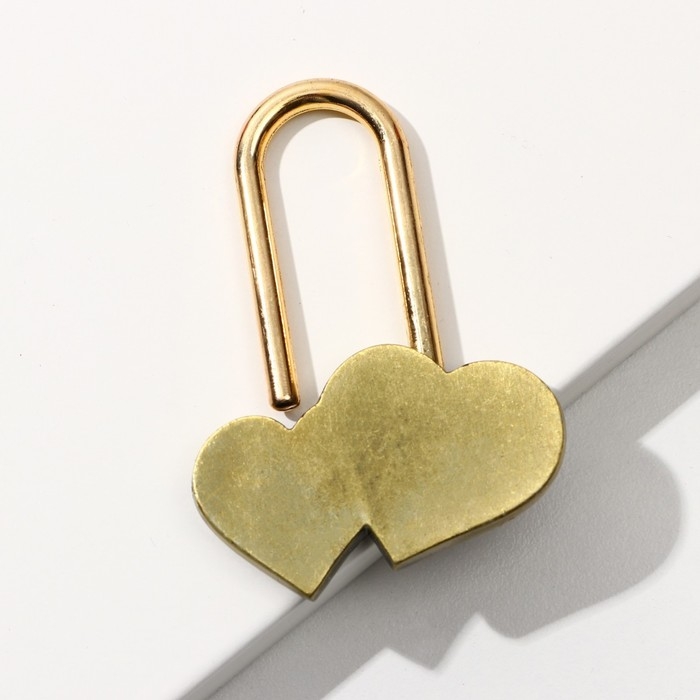 Замок свадебный &laquo;Любящие сердца&raquo;.